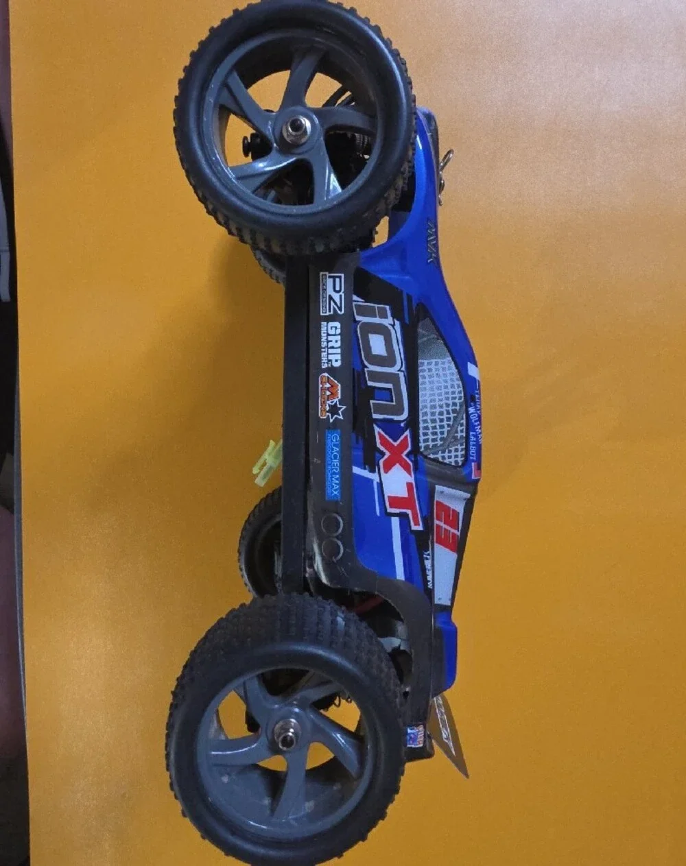 #MV128808 Maverick ION XT 1/18 RTR Electric Racing Truck